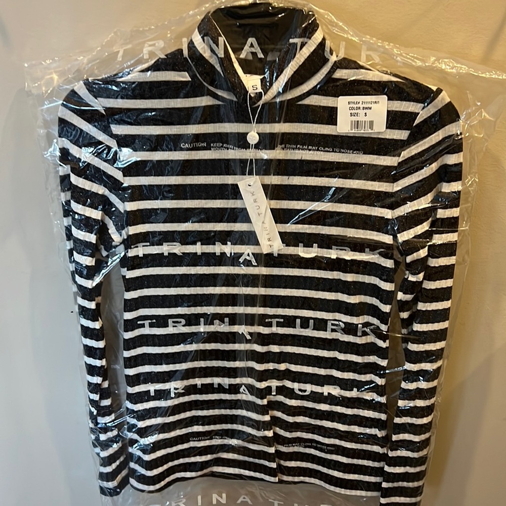 Trina Turk Black/white shimmer turtleneck